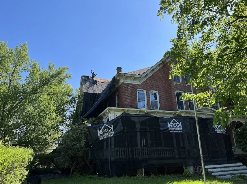 Brick Home in process of a roof replacement
